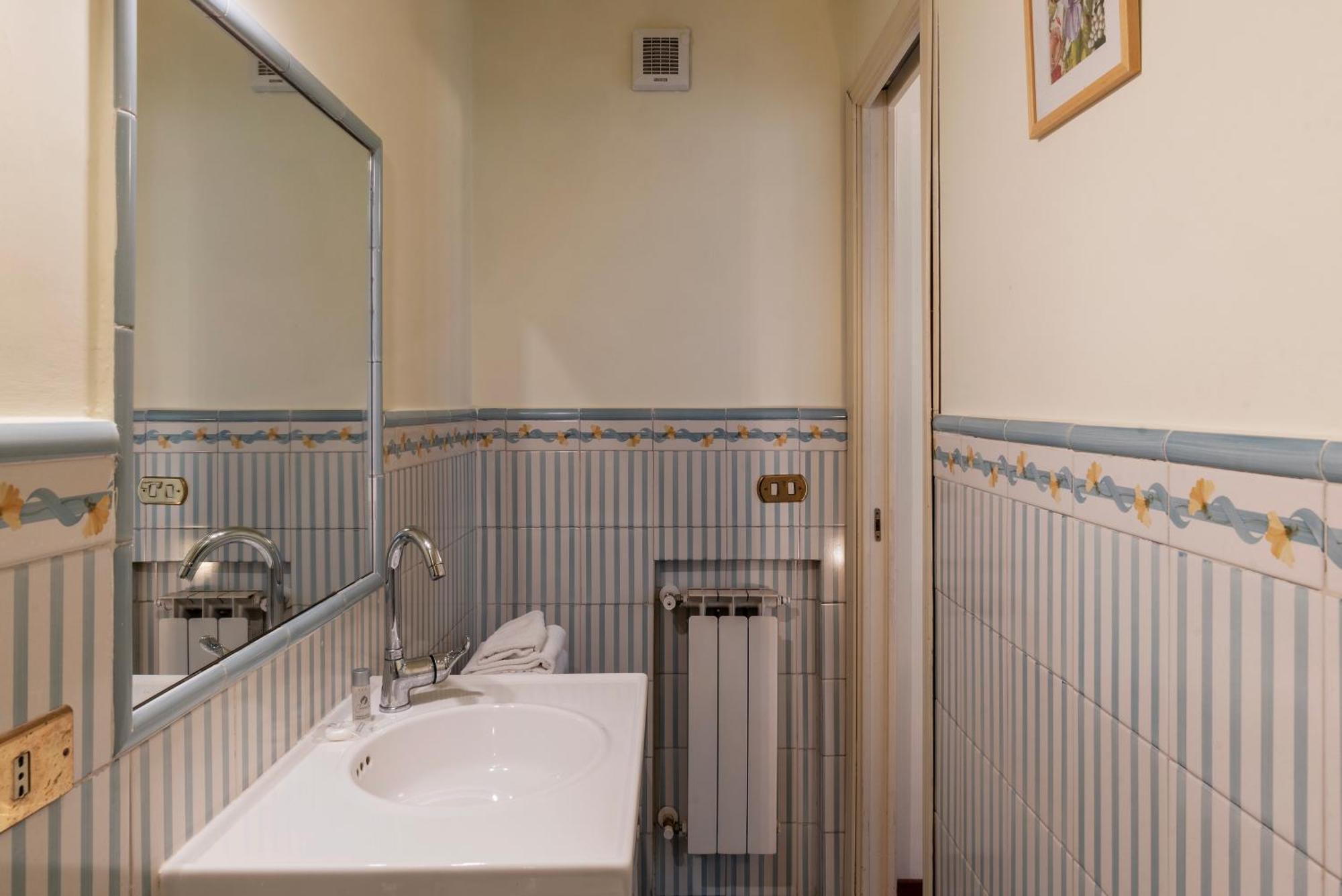 Clock Terrace House Apartment Рим Екстериор снимка